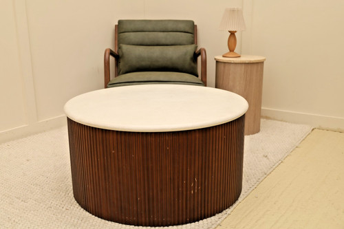 Dark wood and concrete - , round
