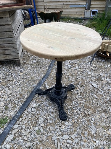 Cast iron pine pub - pub, side